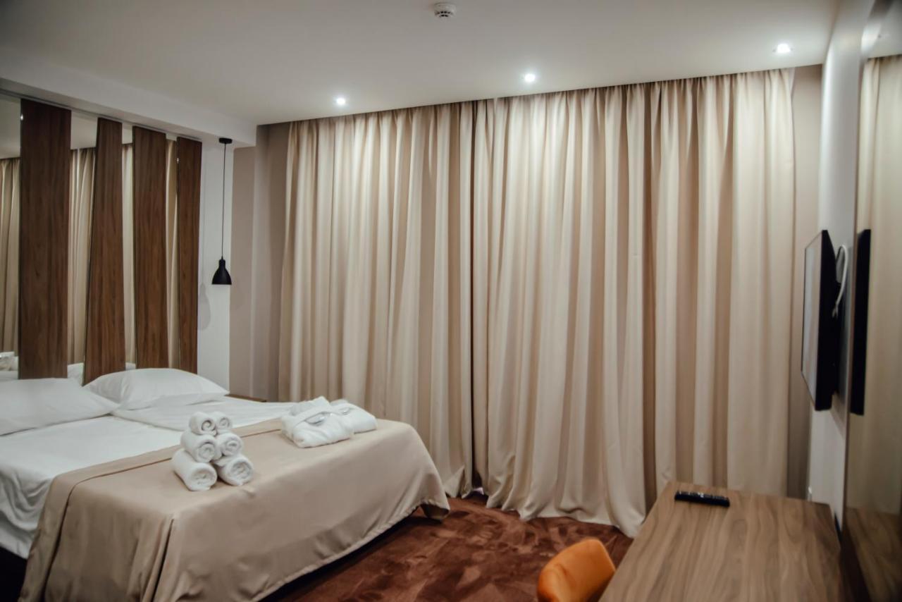 Hotel MK Premier Novi Pazar Exterior foto