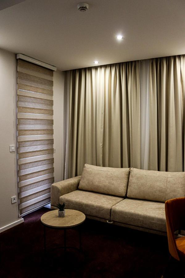 Hotel MK Premier Novi Pazar Exterior foto